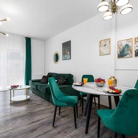 Sleepway Apartments- Garbary 100-46 Poznan Luaran gambar