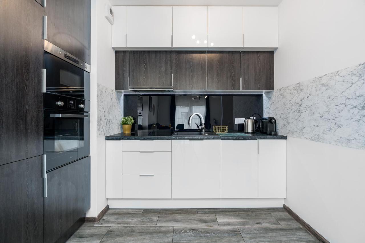 Sleepway Apartments- Garbary 100-46 Poznan Luaran gambar